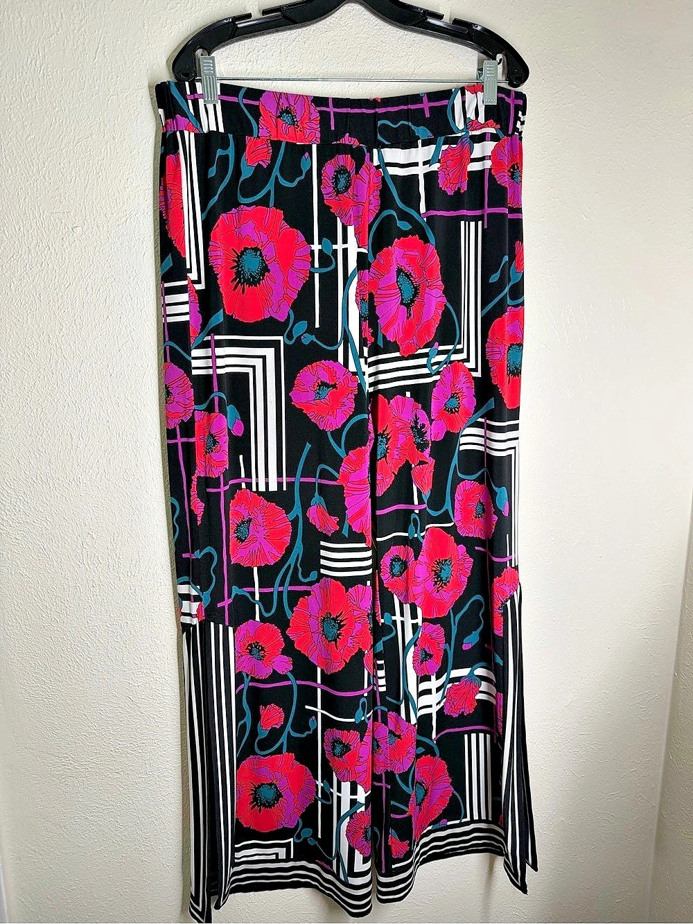 Trina Turk Floral wide leg pants in Black & Pink